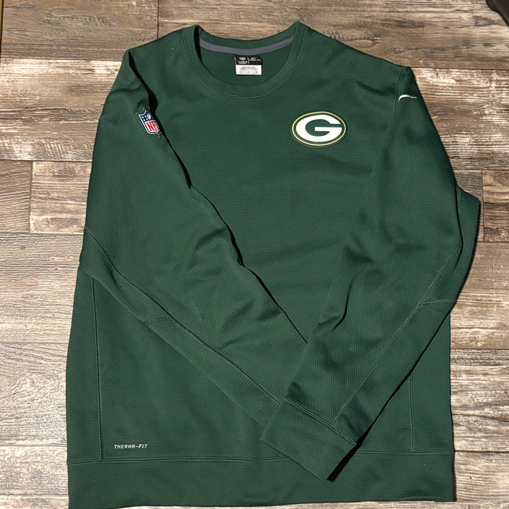 Nike Men's Green Crewneck Sweater